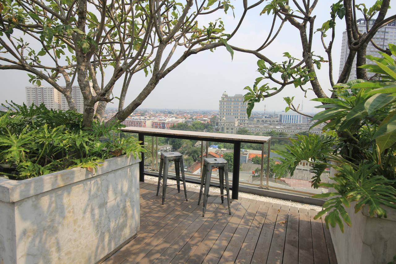 Harvia Suites Kebon Jeruk Jacarta Exterior foto